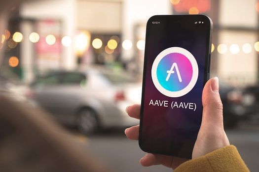 23ae6e6714610fc48c48 Precio de Aave cayendo desde mediados de septiembre a pesar de $500M en ingresos: ¡Descubre por qué!