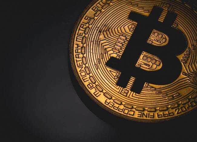 cf5324bcb75186555223 ¡Se Despliega Bandera Alcista de Bitcoin! ¿Se Acerca un Rally de Ruptura?