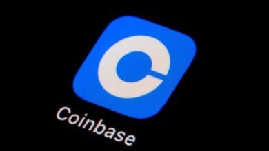 ¿Podrá Coinbase Afrontar el Escrutinio y las Críticas por Tarifas de Listado y Cargos de la SEC? Descúbrelo Aquí - Cripto Boom