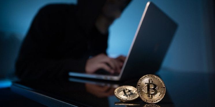 ¡Descubre cómo un residente de Colorado fue estafado con miles en Bitcoin por una falsa llamada de jurado! - Cripto Boom