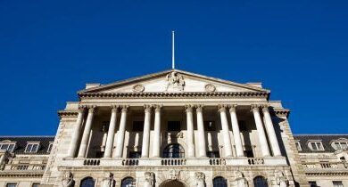 El Banco de Inglaterra reduce la tasa de interés al 4.75% mientras la inflación en el Reino Unido cae por debajo del objetivo - ¡Descubre los detalles! - Cripto Boom